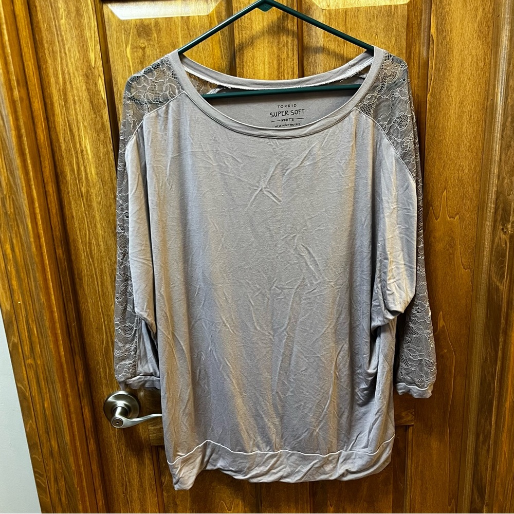 Women’s Torrid Super soft Knits Blouse Light Purple 1